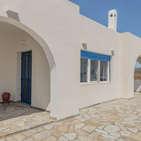 Infinity Blue Villas, Βίλα